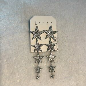 NWT Leith Rhinestone Star Dangle Earrings. Women’s OS. 3.5” long.